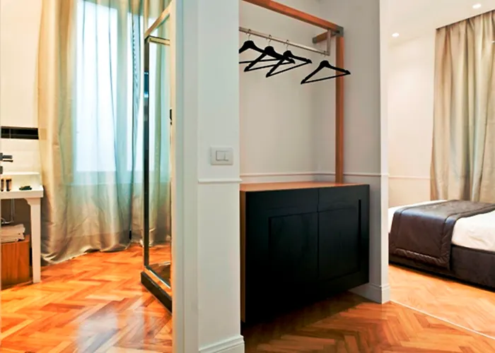 Vanity Navona 2*